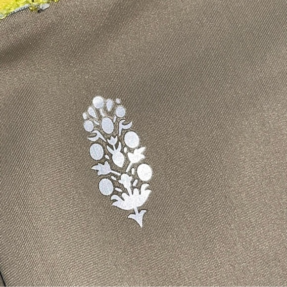 Free People Movement Taupe & Lime Green Endurance Tight size Small - Picture 6 of 10